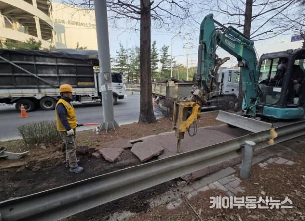 자전거도로 노면포장 정비 사진(봉오IC 일원)