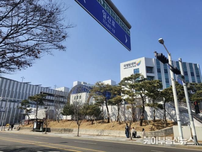 금연구역으로 지정된 국립암센터 주변 인도