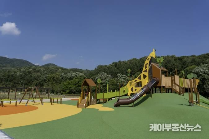 성남 율동공원 오토캠핑장 어린이놀이터 사진