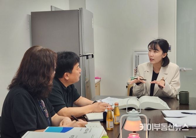 이인애 경기도의원, 경기도의 입양·가정위탁 가족 심리상담 지원 사업과 관련 정담회 개최