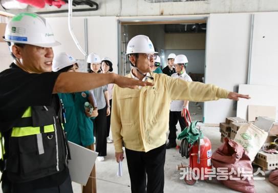 장수석 수원시 영통구청장, 망포1동 행정복지센터 신축 현장 점검