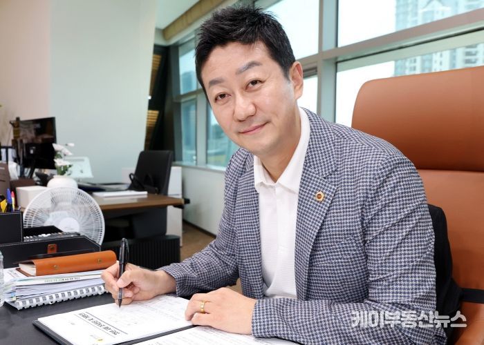 경기도의회, 미래 의정 위한 실사구시형 조직개편 추진 효율성·전문성 ‘두 마리 토끼’ 잡는 조직 변화 기대
