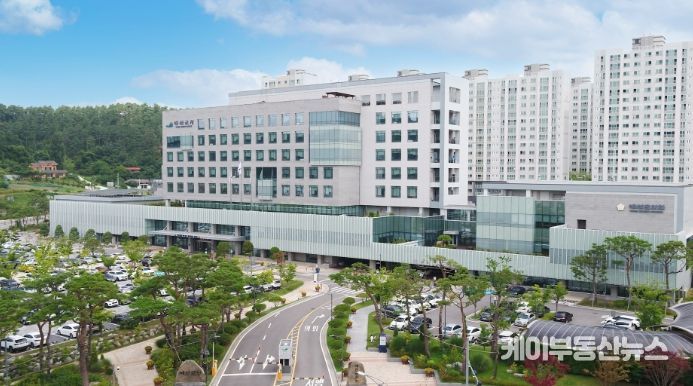 예산군청사 전경