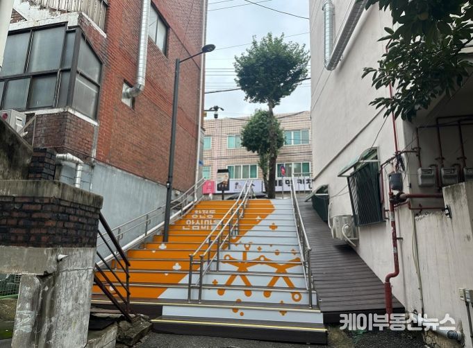 이천시, ‘창전동 안심마을 조성사업’ 완료…밝고 안전한 골목길로 재탄생