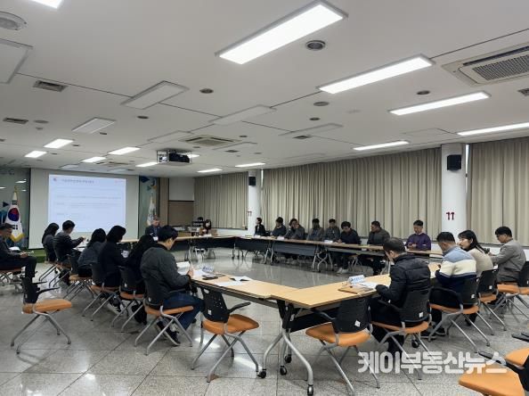 안산도시공사 본사에서 진행 중인 기능연속성 계획 훈련 모습. (사진=안산도시공사 제공)