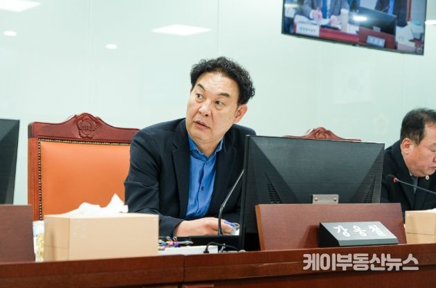 경기도의회 강웅철 의원