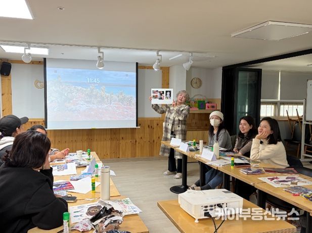 그림책 테라피 활동 모습