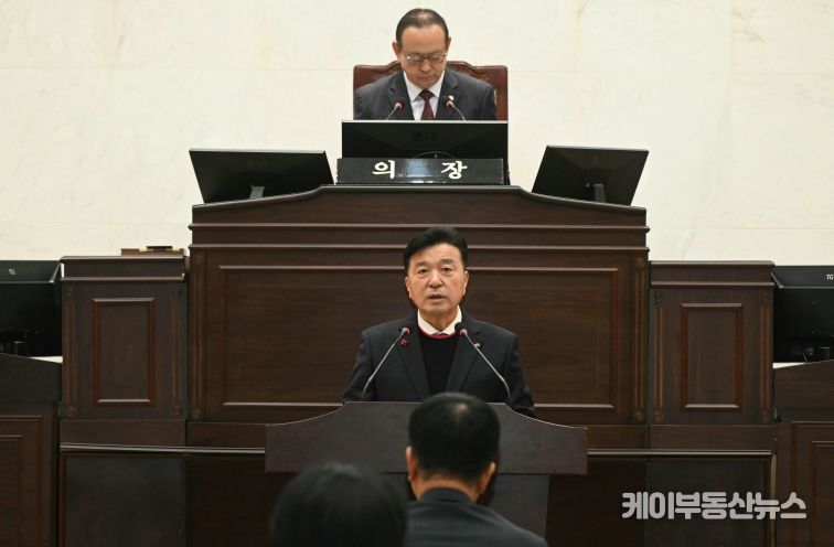 최재구 군수 시정연설 모습