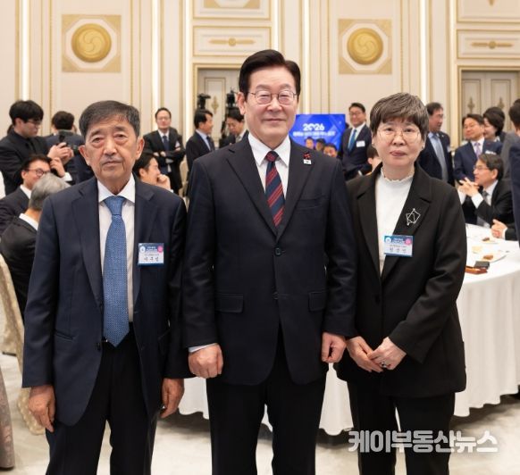 ‘2만 시간의 기적’ 일군 권순인·이구범 부부, 대통령표창 수상