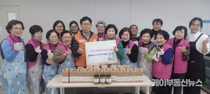 구리시자원봉사센터, 어르신 안부콜센터ㆍ사랑나누미 봉사자와 함께 수제 한방청 만들어 나눔 봉사