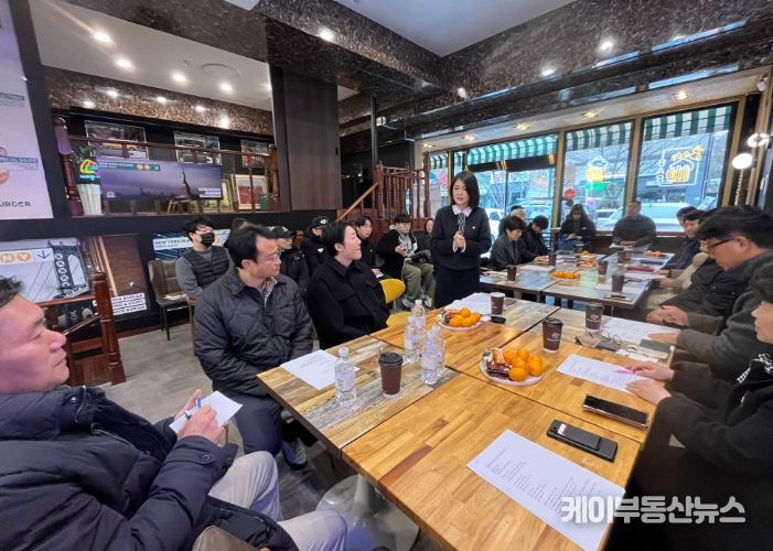 김민숙 의원, 신원동 골목형상점가 신설 기념 주민 간담회 개최