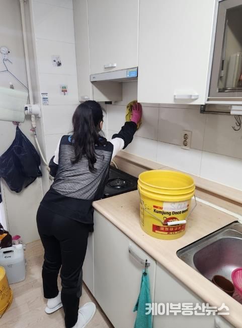 의정부시 녹양동, 온정돌봄 서포터즈 성원크린 지원으로 독거노인 가구 청소