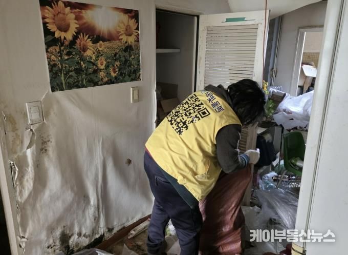 수원시 팔달구 우만2동, 청장년 고립 가구 청소 ․ 심리치료 지원