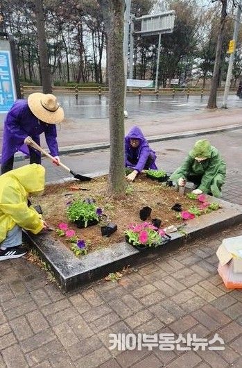 고양시 중산2동, 2026고양국제꽃박람회 대비 초화 식재